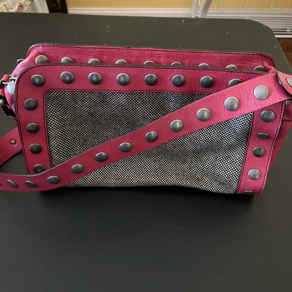 Short shoulder bag